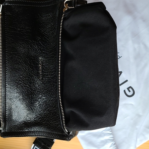 TRADED * Givenchy Crackled Patent 4G Small Pandora Black - Picture 13 of 13